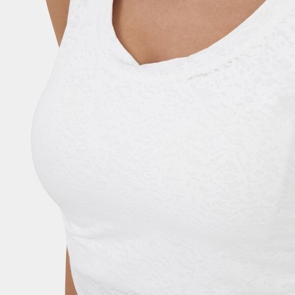 Halara Tank Top Womens XL White U Neck Side Lace Up Ruched Jacquard Casual NWT - Picture 6 of 13